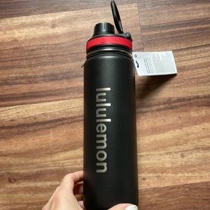 Lululemon water bottle 24oz new w tag